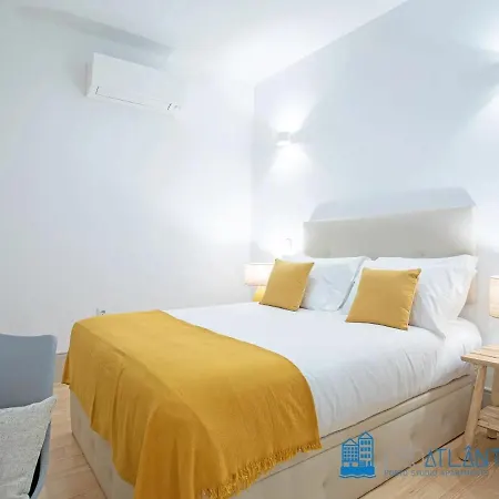 Almada Design Loft Апартаменты